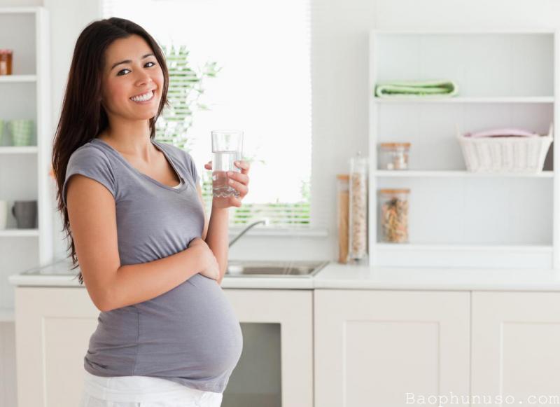 Пищевая сода при беременности: лечебные свойства и противопоказания